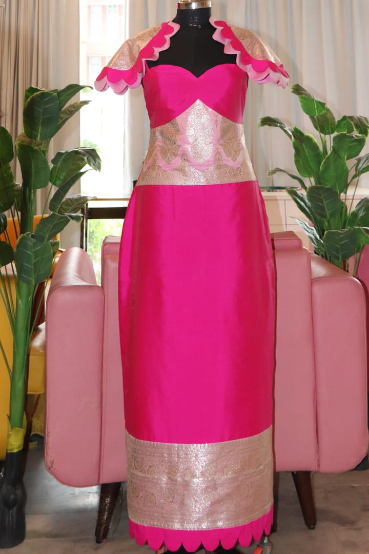 Fuschia Banarasi Drape - Image 7