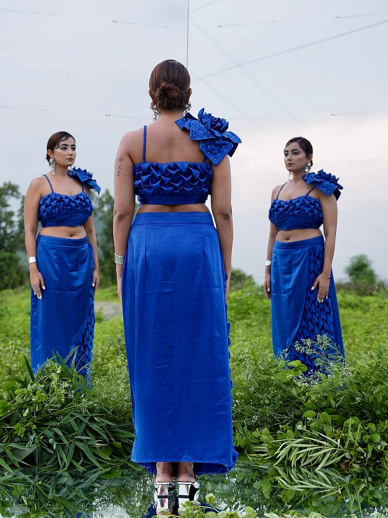 Electric Empress Silk Set - Image 6