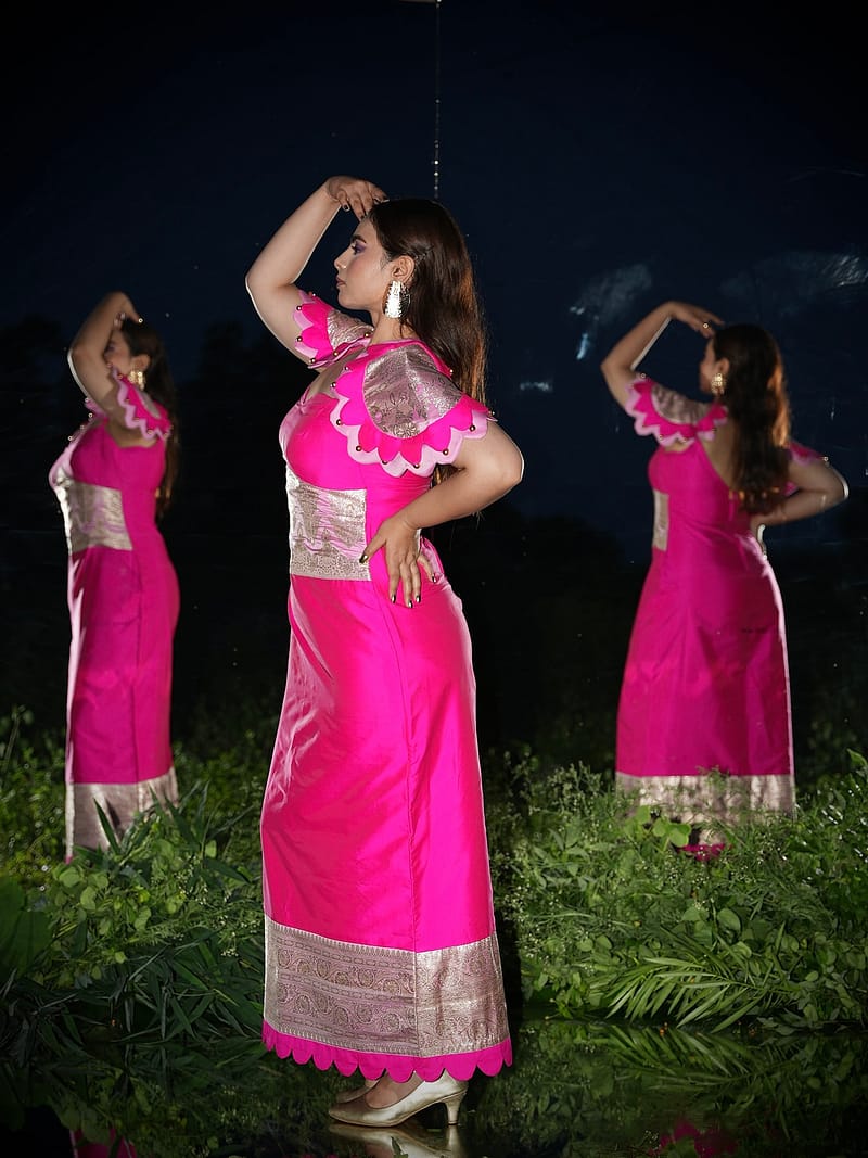 Fuschia Banarasi Drape - Image 3