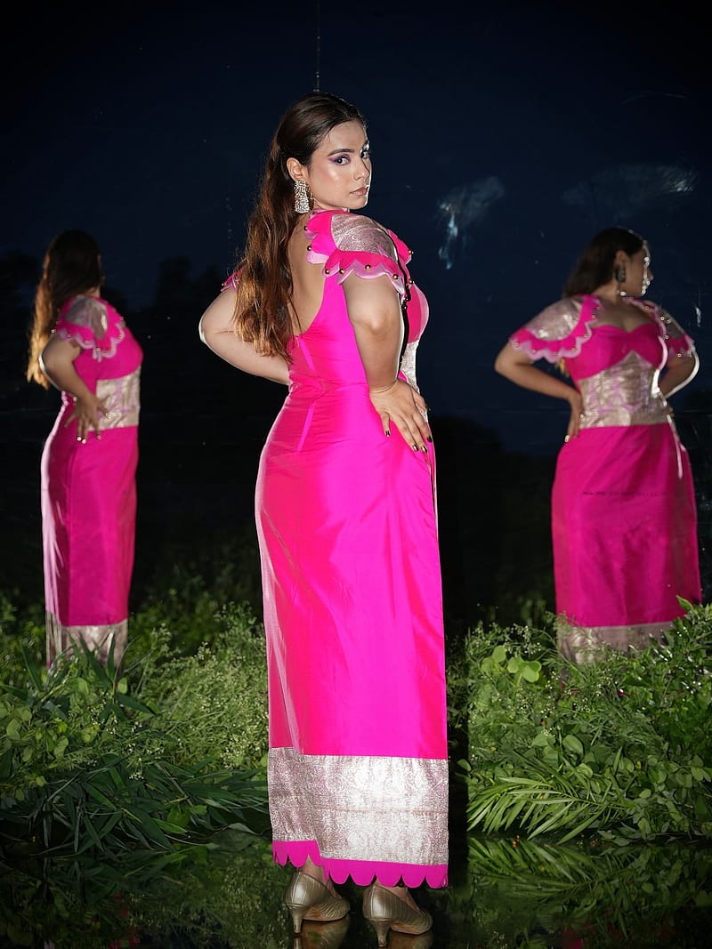 Fuschia Banarasi Drape - Image 2